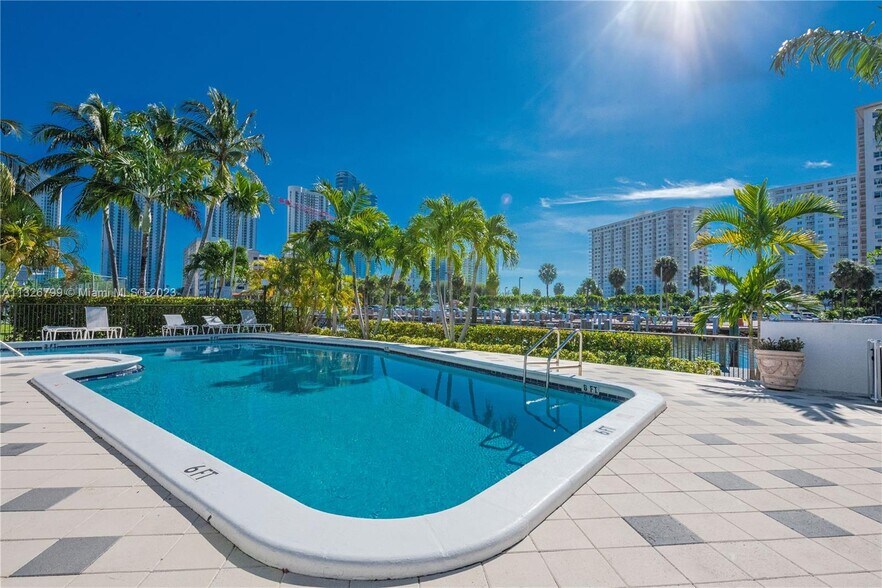Building Photo - 408 Poinciana Island Dr