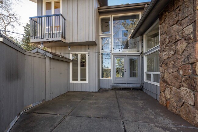 Building Photo - 2308 Hearth Dr