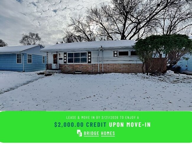 Building Photo - 2092 Bush Ave E