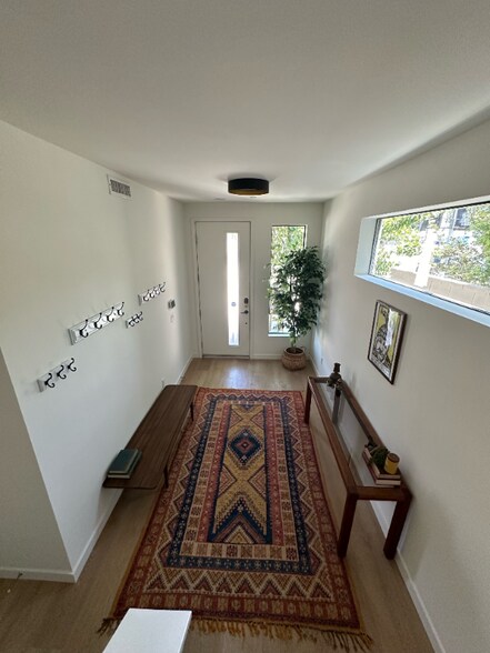 Building Photo - 3290 N Canary Way