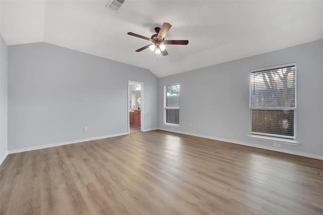 Building Photo - 421 Parkshire Dr