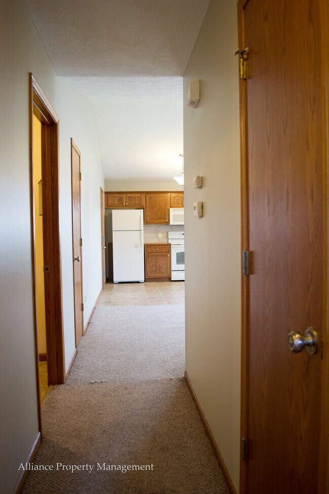 Building Photo - Brookmont Dr. 516-518