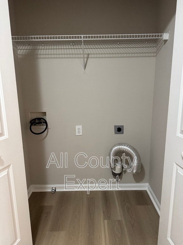 Building Photo - 4123 Howell Park Rd