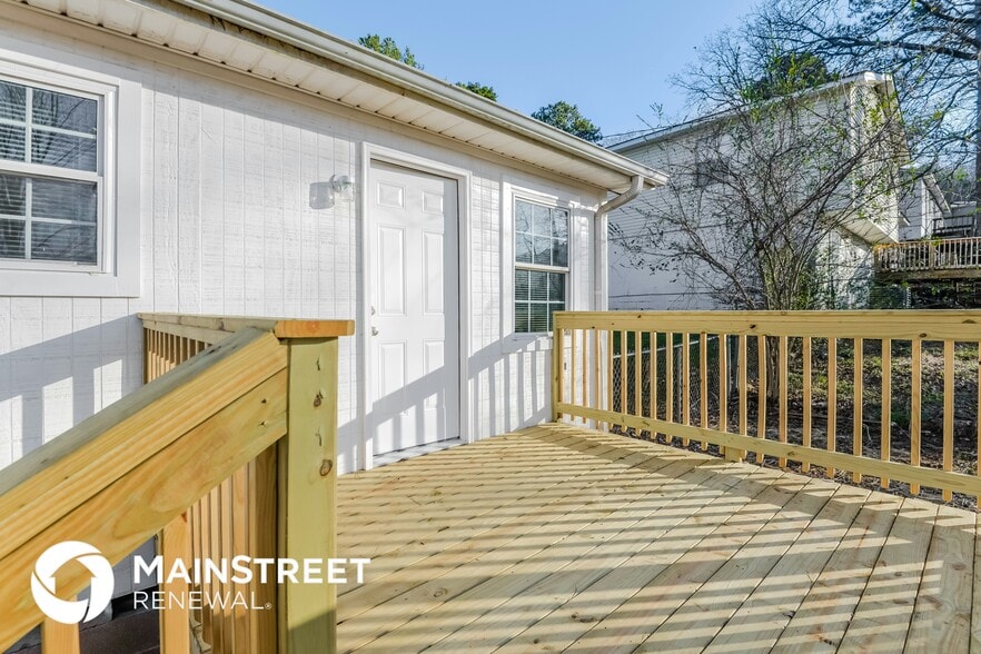 Building Photo - 1733 Molly Dr