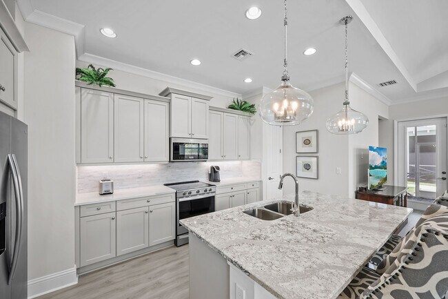 Building Photo - 7188 Cayo Coco Ln