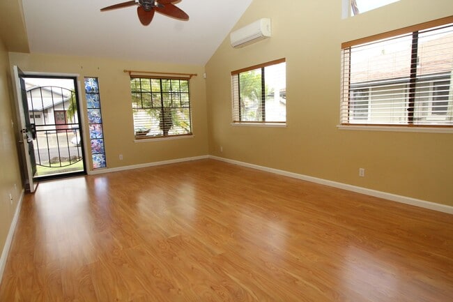 Building Photo - Beautiful Mililani Mauka Home! Over 2,000 s.f.!