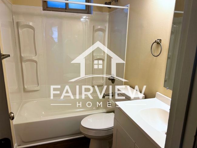 Building Photo - 150 Loch Ln