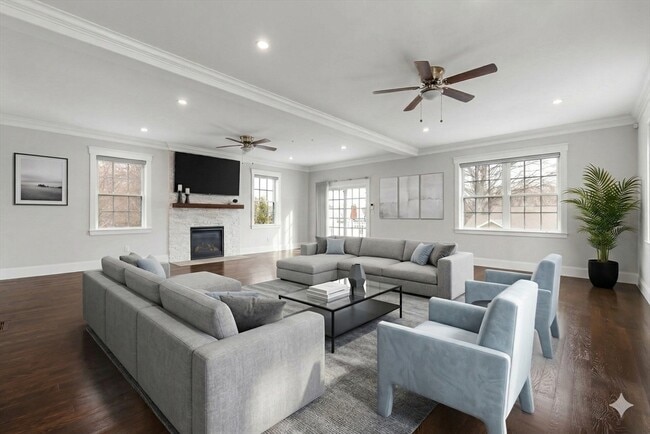 Building Photo - 53 Old Mystic St