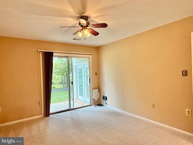 Building Photo - 2930 Yarling Ct