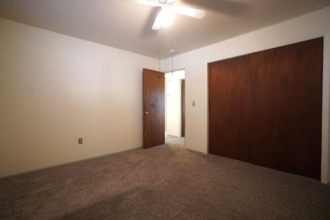 Building Photo - 4750 S Splendid Cir