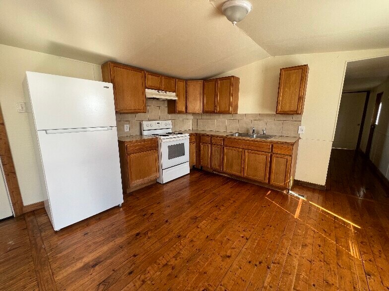 Building Photo - 10039 Wrangler Wy