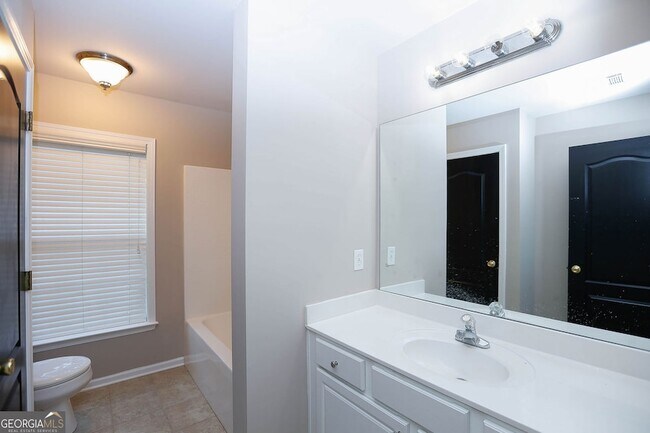 Building Photo - 3380 Gables Ct