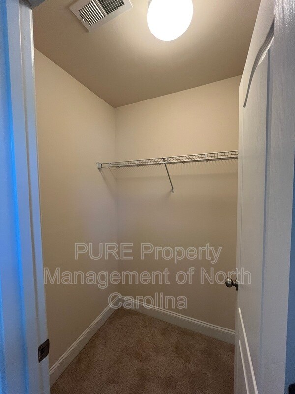 Building Photo - 5302 Tilley Manor Dr