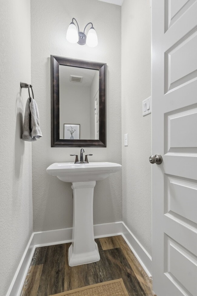 Building Photo - 18618 Admiration Dr