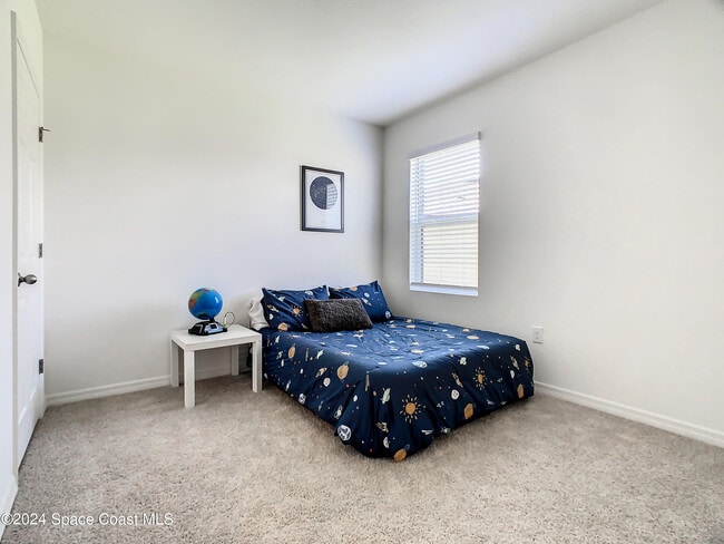 Building Photo - 2243 Capital Dr