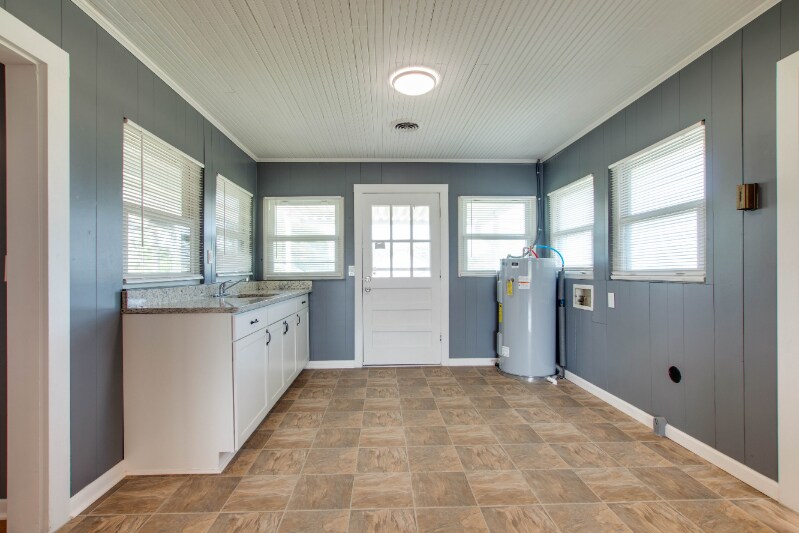 Building Photo - 8830 Manchester Pike