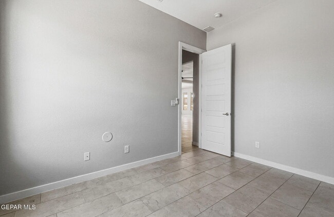 Building Photo - 329 Hector Porras Dr