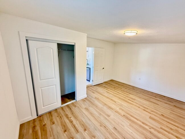 Building Photo - 5045 Garner St