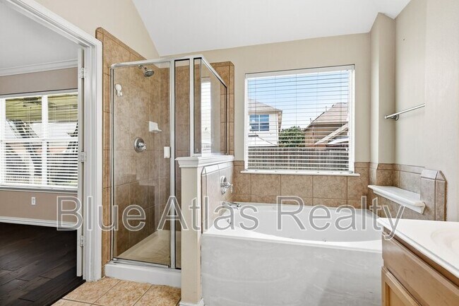 Building Photo - 4353 Mountain Crest Dr
