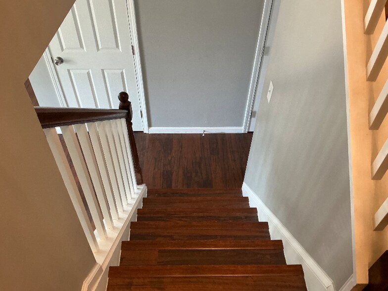 Building Photo - 14790 Tamarack Pl