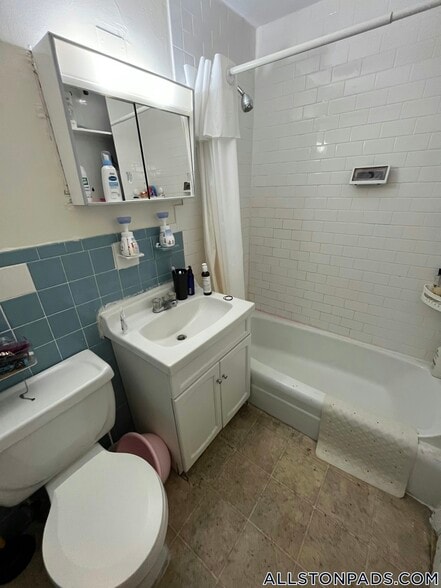 Building Photo - 88 Gardner St