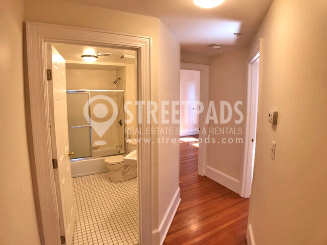 Building Photo - 881 Massachusetts Ave