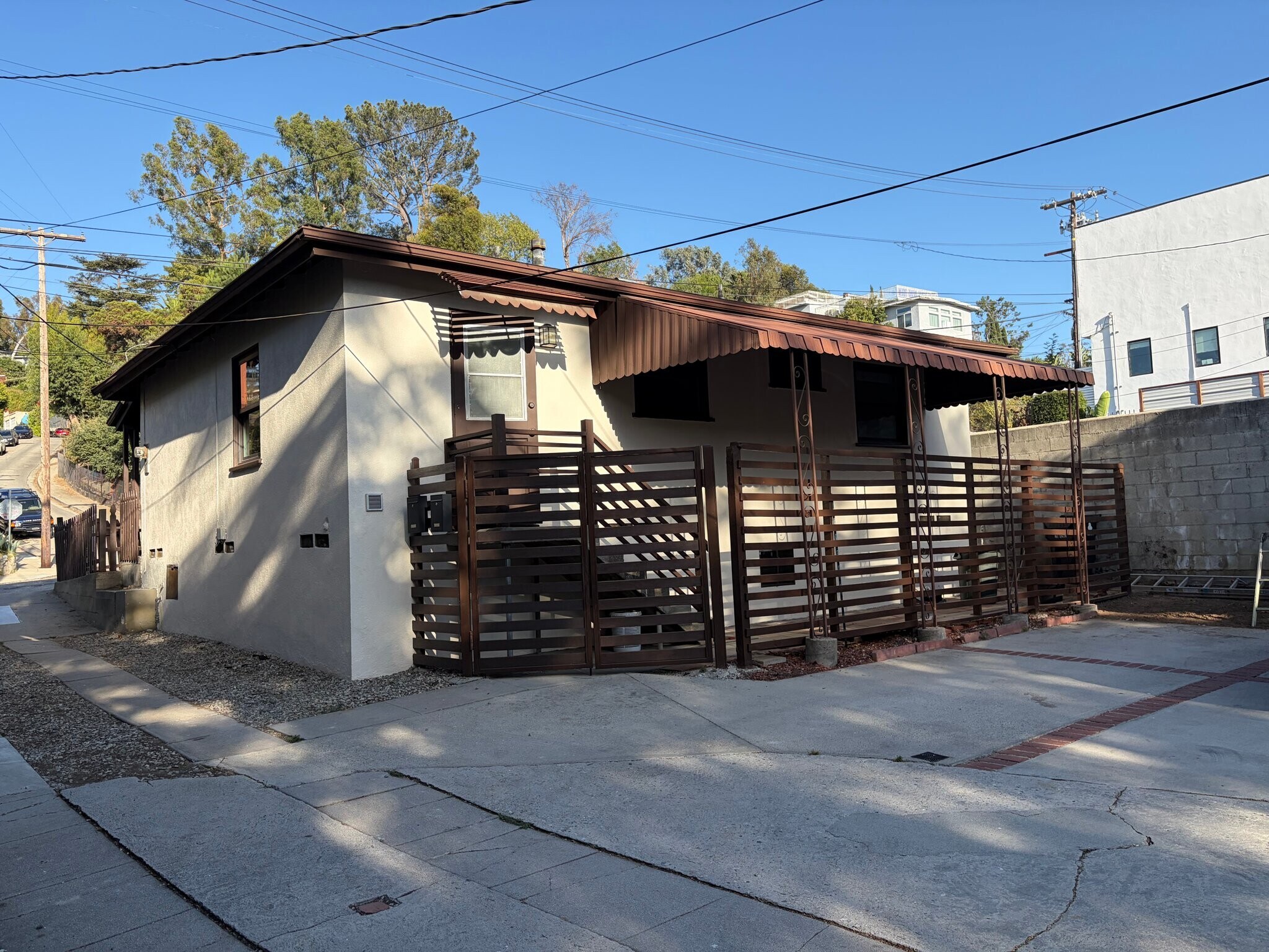 Building Photo - 2297 Glendale Blvd