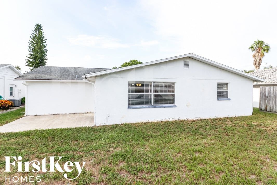Building Photo - 7124 Cay Dr