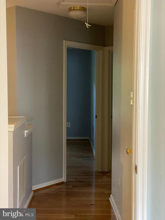 Building Photo - 2212 Barnet Ct