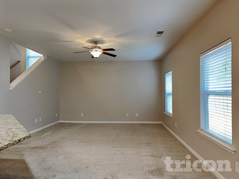 Building Photo - 143 Ridge Terrace Ln