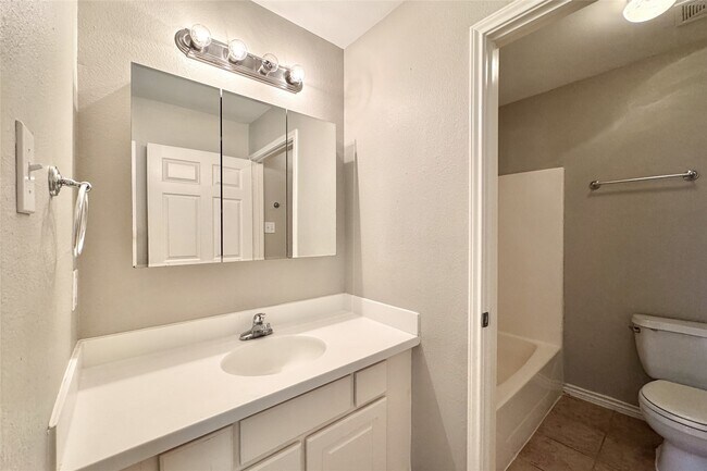 Building Photo - 3455 Angel Ln