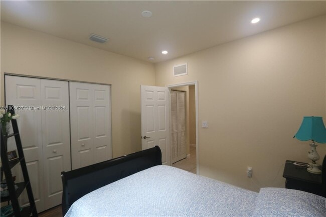 Building Photo - 24123 SW 118 Ave