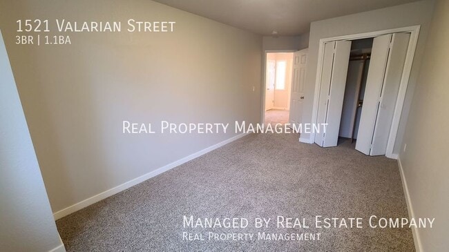 Building Photo - 1521 Valarian St
