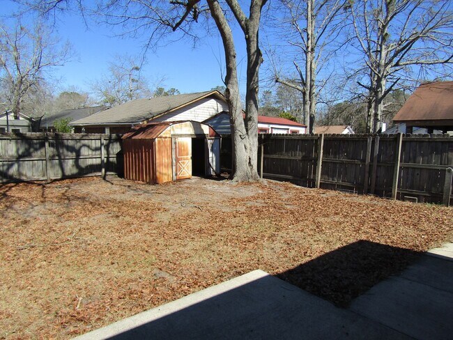 Building Photo - 1201 Desert Storm Dr