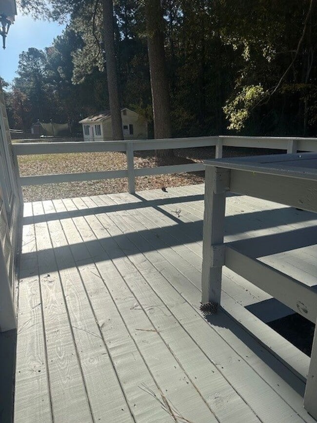 Building Photo - 107 Clairmont Rd NE