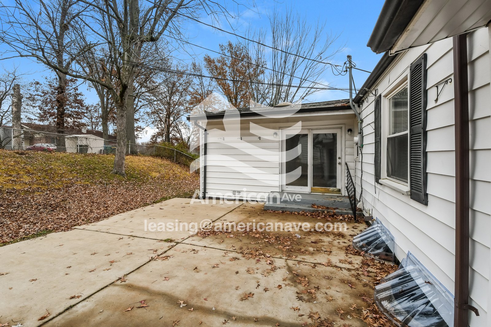 Building Photo - 1425 Akron Dr