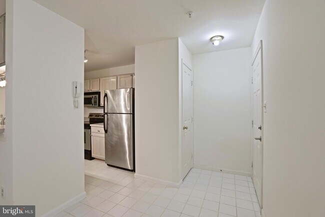 Building Photo - 4124 Monument Ct