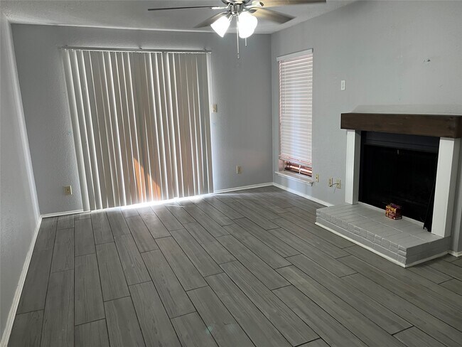 Building Photo - 7600 Emmett F Lowry Expy