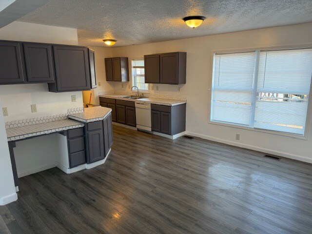 Building Photo - 1700 South St