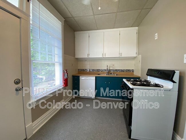 Building Photo - 3603 E 16th Ave