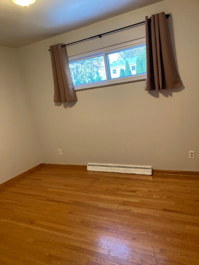 3rd bedroom - 3065 Shelley Lynn Dr