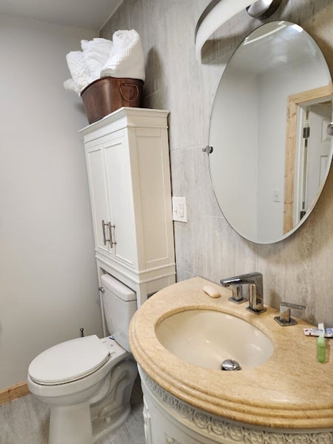 Building Photo - Long Realty & Property Management - Very Beautiful Cabin Close to Ski Resorts