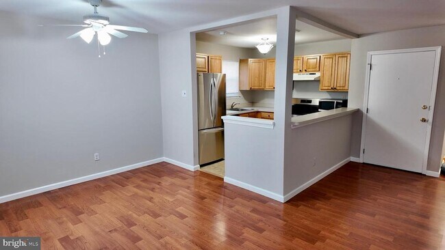 Building Photo - 2166 Birch Dr