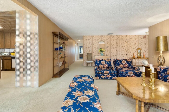 Building Photo - 2604 N Whitewater Club Dr