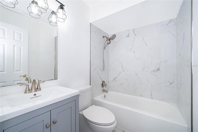 Building Photo - 2432 Swailes Dr