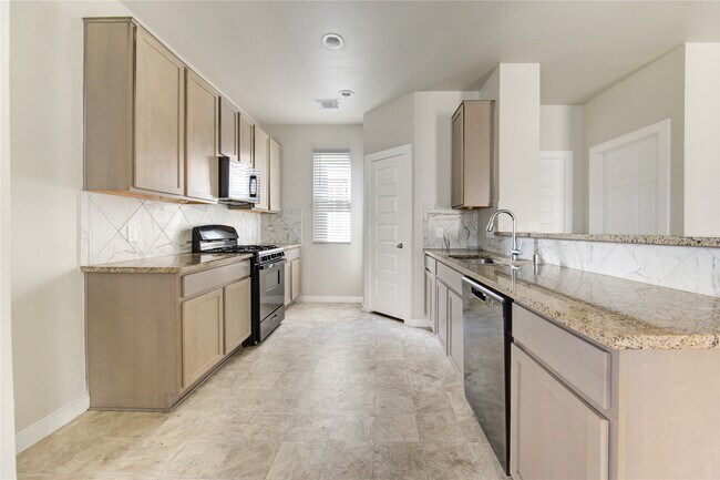 Building Photo - 2215 Emerald Diamond Ct