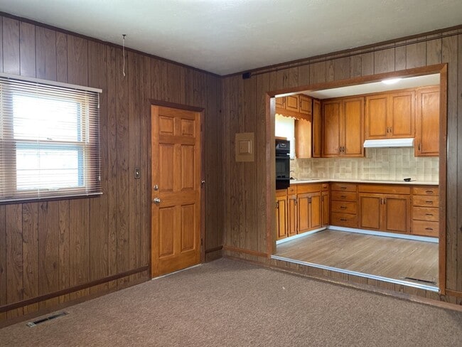 Building Photo - STUDENTS WELCOME! Single-Family Ranch Home in West Ft. Collins w/ Fenced Yard, Lawn Care Included!