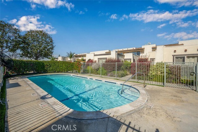 Building Photo - 5764 Laguna Way