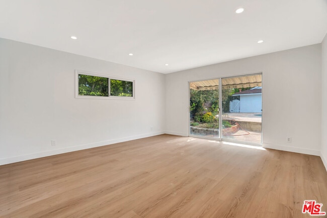 Building Photo - 19732 Henshaw St