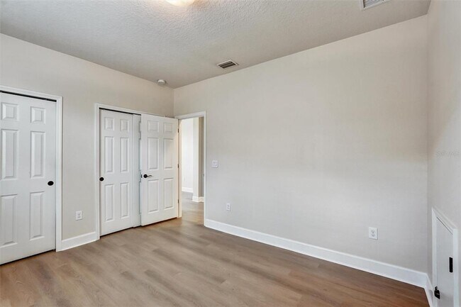 Building Photo - 4628 Garden Arbor Way
